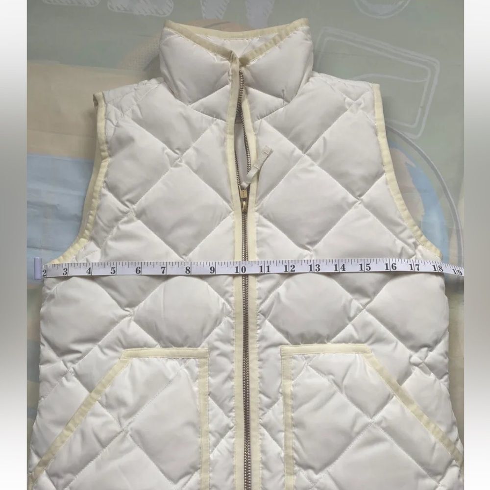 J CREW Women Cream Quilted Full Zip Puffer Vest Size XXS - Picture 4 of 13